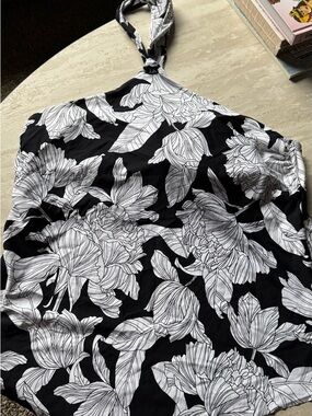 Black & White Floral Halter Tankini.